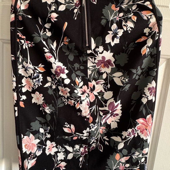 Floral Black Skirt - Picture 4 of 7